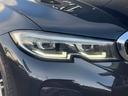 ３２０ｉ　Ｍスポーツ　黒半革　前シートＨ　３６０カメラ　純正ＨＤＤナビ　ＣａｒＰｌａｙ　タッチ充電　ＡＣＣ　ＬＫＡ　ＢＳＡ　ＬＥＤヘッド　オートハイビーム　ミラー型ＥＴＣ　トランクリッド　スペアキー　純正１８インチＡＷ（50枚目）