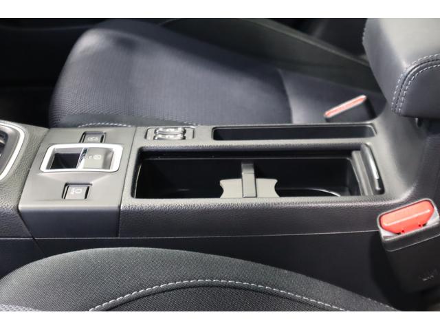 レヴォーグ 1.6GT EyeSight Smart Edition ナビ F&S&Rカメラ ETC アクセサリーライナー(29枚目)