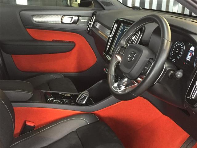 ＸＣ４０ Ｔ５　ＡＷＤ　Ｒデザイン　衝突軽減／ハーマンカードン／コーナリングライト／パークアシスト／アクティブベンディングライト／ＬＫＡ／道路標識／ＢＬＩＳ／ＡＣＣ／純正ナビ／全方位モニター／シートヒーター／パワーシート／フルセグ（8枚目）