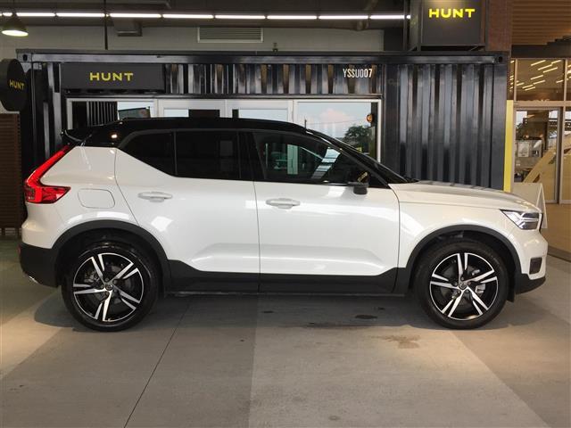 ＸＣ４０ Ｔ５　ＡＷＤ　Ｒデザイン　衝突軽減／ハーマンカードン／コーナリングライト／パークアシスト／アクティブベンディングライト／ＬＫＡ／道路標識／ＢＬＩＳ／ＡＣＣ／純正ナビ／全方位モニター／シートヒーター／パワーシート／フルセグ（20枚目）