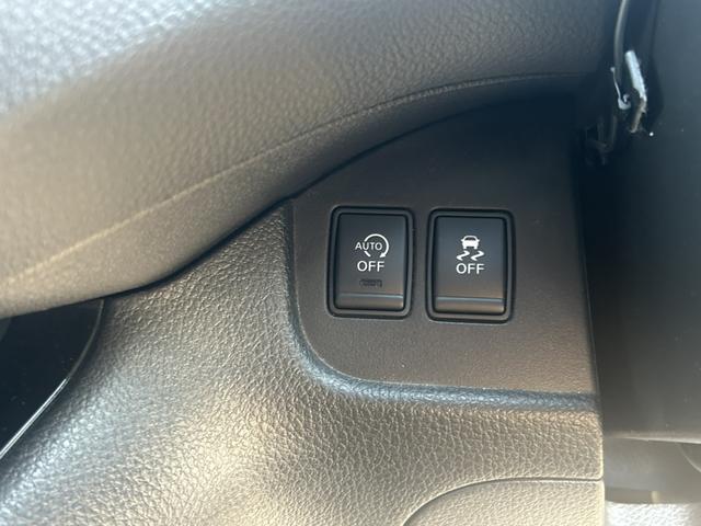 セレナ ハイウェイスター　Ｖセレ＋セーフティ　ＳＨＶ　Ａセフ　ナビ／リアカメラ／インテリジェントキー／コーナーセンサー（29枚目）