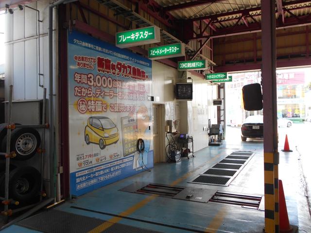 A 5MT オーディオレス 盗難防止 パワーウィンドウ Wエアバック 衝突安全ボディ 禁煙車 フルフラット マニュアルエアコン キーレスエントリー ABS パワステ エアバック サイドバイザー 1オーナー(32枚目)