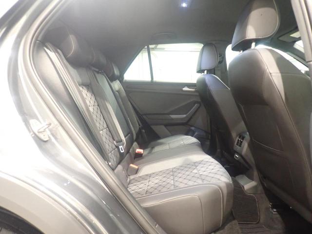 Ｔ－ロック ＴＤＩ　Ｒライン　アダクティブクルーズコントロール　横滑り防止　ワンオーナ　電動リアゲート　スマートエントリー　Ａライト　盗難防止　ＬＥＤヘッド　ＡＢＳ　エアコン　エアバッグ　パワーステアリング　パワーウィンドウ（15枚目）