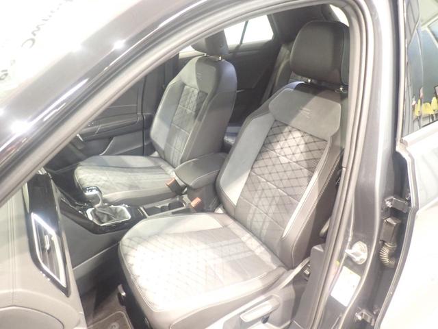 Ｔ－ロック ＴＤＩ　Ｒライン　アダクティブクルーズコントロール　横滑り防止　ワンオーナ　電動リアゲート　スマートエントリー　Ａライト　盗難防止　ＬＥＤヘッド　ＡＢＳ　エアコン　エアバッグ　パワーステアリング　パワーウィンドウ（17枚目）