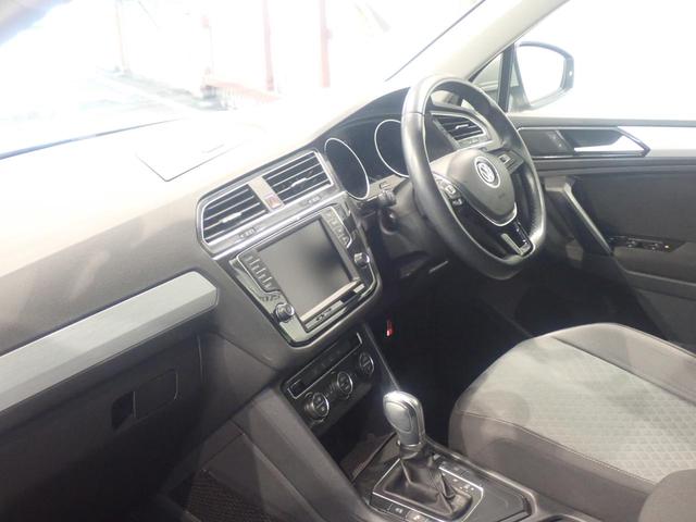 ティグアン TSI コンフォートライン エアコン エアバッグ パワーステアリング メモリーナビ 横滑り防止装置 盗難防止システム 記録簿 アルミホイール スマートキー フルセグ ABS ETC2.0(11枚目)