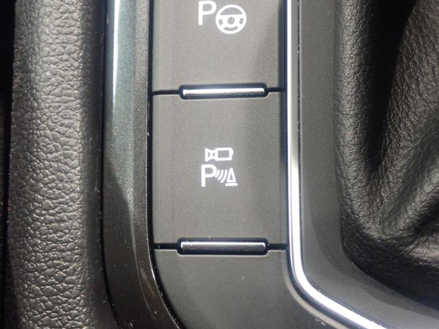 ティグアン TSI コンフォートライン エアコン エアバッグ パワーステアリング メモリーナビ 横滑り防止装置 盗難防止システム 記録簿 アルミホイール スマートキー フルセグ ABS ETC2.0(31枚目)