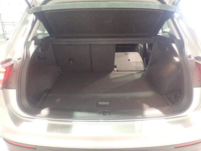 ティグアン TSI コンフォートライン エアコン エアバッグ パワーステアリング メモリーナビ 横滑り防止装置 盗難防止システム 記録簿 アルミホイール スマートキー フルセグ ABS ETC2.0(42枚目)