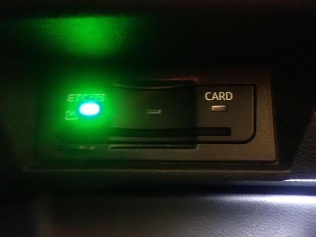 グローブＢＯＸ内にビルトインタイプＥＴＣ（ＤＳＲＣ）を装備！！