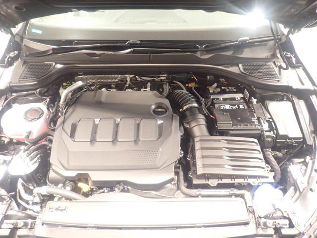 ２．０Ｌ　ＴＤＩエンジン搭載！力強い加速と鋭いアクセルレスポンスで、爽快な走りを思いのままに楽しめます。