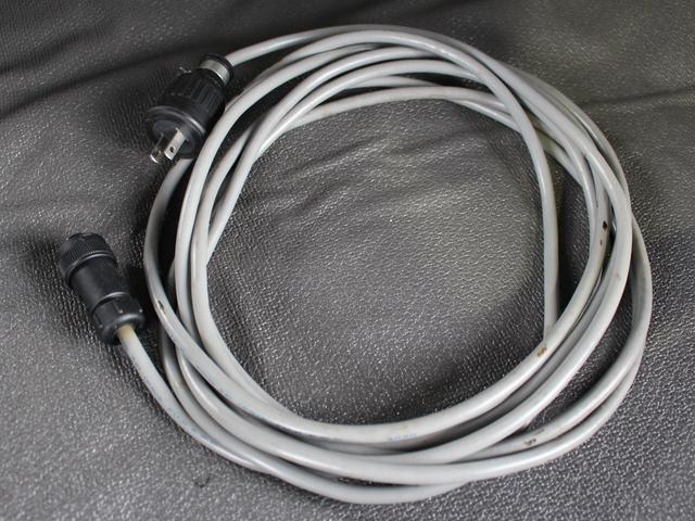 エブリイ ＰＣリミテッド　キャンピング車岡モータースミニチュアクルーズ外部電源カーテンベットキットナビフルセグバックカメラ（12枚目）