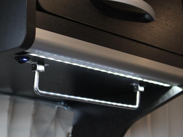 エブリイ ＰＣリミテッド　キャンピング車岡モータースミニチュアクルーズ外部電源カーテンベットキットナビフルセグバックカメラ（22枚目）