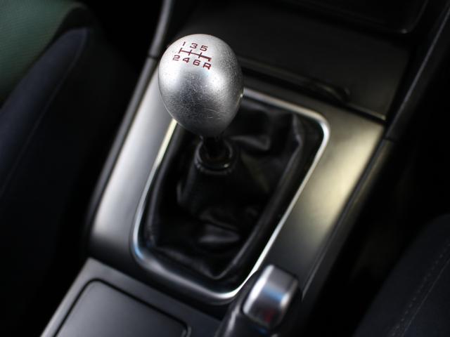 アコード ユーロR 6MT/純正レカロ/メーカーHDDナビ/ETC/無限サイドバイザー/MOMOステアリング/アークティックブルー(8枚目)