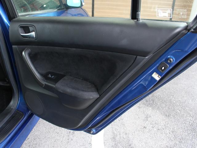アコード ユーロR 6MT/純正レカロ/メーカーHDDナビ/ETC/無限サイドバイザー/MOMOステアリング/アークティックブルー(26枚目)