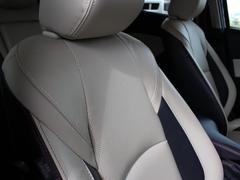 ☆室内空間ホワイトレザーインテリア☆前席シートヒーター☆運転席パワーシート☆キレイな状態を保っております♪ 5