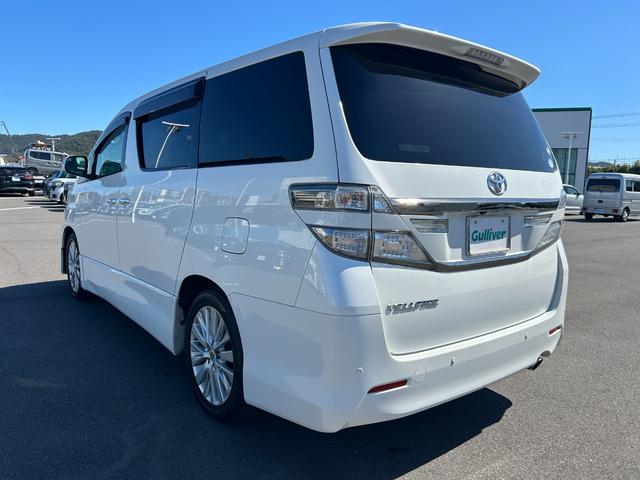 ヴェルファイア ２．４Ｚ　Ｇエディション　アルパインナビ　フルセグ　後席モニター　両側パワスラ　Ｂカメラ　ＥＴＣ　ドラレコ　シートヒーター　クリアランスソナー　横滑り防止装置　クルコン　オートライト　アイドリングストップ　純正ＡＷ　純正マット（20枚目）