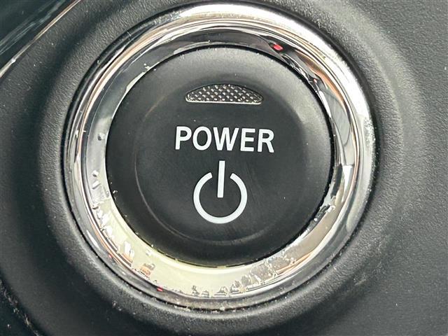 アウトランダーＰＨＥＶ Ｇセーフティパッケージ　社外９型ナビ　バックカメラ　ＥＴＣ　ドライブレコーダー　シートヒーター　ステアリングヒーター　衝突軽減　レーダークルーズコントロール　レーンキープ　１８インチ純正ＡＷ　純正フロアマット　充電ケーブル（4枚目）