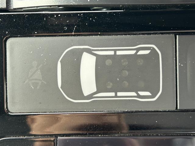 アウトランダーＰＨＥＶ Ｇセーフティパッケージ　社外９型ナビ　バックカメラ　ＥＴＣ　ドライブレコーダー　シートヒーター　ステアリングヒーター　衝突軽減　レーダークルーズコントロール　レーンキープ　１８インチ純正ＡＷ　純正フロアマット　充電ケーブル（17枚目）