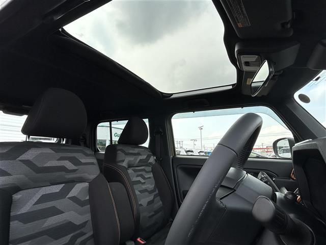 タフト Ｇターボ　禁煙車　純正９型ナビ　バックカメラ　フルセグＴＶ　Ｂｌｕｅｔｏｏｔｈ　ドラレコ　純正マッドガード　ＥＴＣ　衝突軽減　シートヒーター　電子パーキング　革ハンドル　ハンドルスイッチ　ＬＥＤヘッドライト（6枚目）