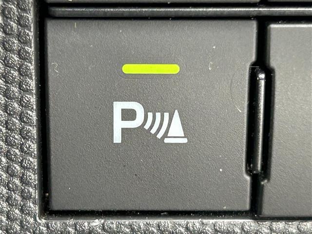 タフト Ｇターボ　禁煙車　純正９型ナビ　バックカメラ　フルセグＴＶ　Ｂｌｕｅｔｏｏｔｈ　ドラレコ　純正マッドガード　ＥＴＣ　衝突軽減　シートヒーター　電子パーキング　革ハンドル　ハンドルスイッチ　ＬＥＤヘッドライト（8枚目）