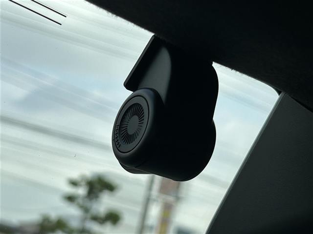 タフト Ｇターボ　禁煙車　純正９型ナビ　バックカメラ　フルセグＴＶ　Ｂｌｕｅｔｏｏｔｈ　ドラレコ　純正マッドガード　ＥＴＣ　衝突軽減　シートヒーター　電子パーキング　革ハンドル　ハンドルスイッチ　ＬＥＤヘッドライト（15枚目）