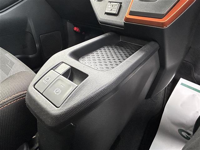 タフト Ｇターボ　禁煙車　純正９型ナビ　バックカメラ　フルセグＴＶ　Ｂｌｕｅｔｏｏｔｈ　ドラレコ　純正マッドガード　ＥＴＣ　衝突軽減　シートヒーター　電子パーキング　革ハンドル　ハンドルスイッチ　ＬＥＤヘッドライト（21枚目）