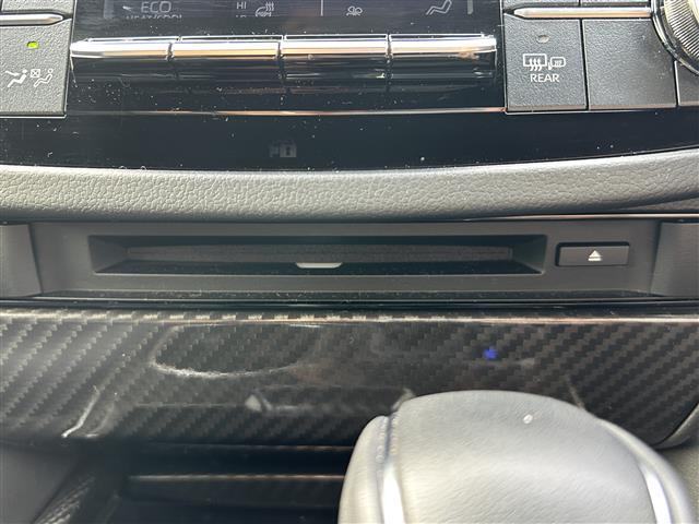 クラウンハイブリッド ＲＳアドバンス　禁煙車　純正１２．３型ナビ　サンルーフ　ＴＲＤエアロ　ＨＵＤ　全方位カメラ　Ｂｌｕｅｔｏｏｔｈ　ドラレコ　レーダー探知機　ＥＴＣ２．０　冷シート　温シート　パワーシート　ＢＳＭ　レーダクルコン（21枚目）