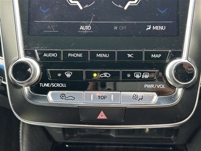 クラウンハイブリッド S 純正ナビ 全方位カメラ ETC ドラレコ シートヒーター ステアリングヒーター 本革巻きステアリング クリアランスソナー 衝突軽減 横滑り防止装置 レーダークルーズコントロール レーンキープアシスト(19枚目)