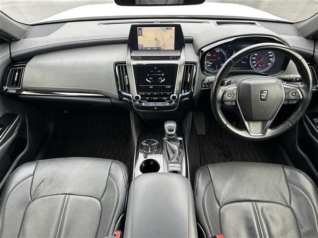 クラウンハイブリッド S 純正ナビ 全方位カメラ ETC ドラレコ シートヒーター ステアリングヒーター 本革巻きステアリング クリアランスソナー 衝突軽減 横滑り防止装置 レーダークルーズコントロール レーンキープアシスト(42枚目)