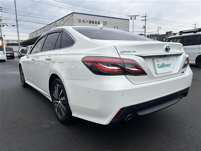 クラウンハイブリッド S 純正ナビ 全方位カメラ ETC ドラレコ シートヒーター ステアリングヒーター 本革巻きステアリング クリアランスソナー 衝突軽減 横滑り防止装置 レーダークルーズコントロール レーンキープアシスト(43枚目)