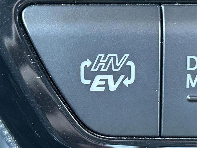 プリウスPHV Sセーフティプラス 純正9型ナビ バックカメラ ドラレコ ETC トヨタセーフティセンス 衝突軽減 パーキングアシスト レーダークルーズコントロール オートマチックハイビーム レーンキープ シートヒーター フロアマット(12枚目)