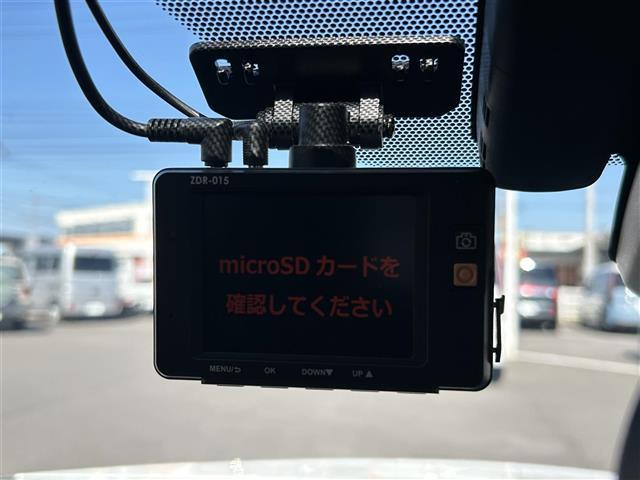 プリウスPHV Sセーフティプラス 純正9型ナビ バックカメラ ドラレコ ETC トヨタセーフティセンス 衝突軽減 パーキングアシスト レーダークルーズコントロール オートマチックハイビーム レーンキープ シートヒーター フロアマット(14枚目)