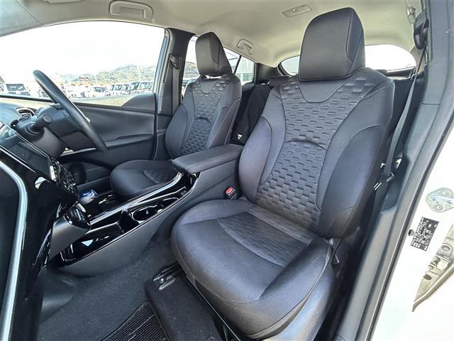 プリウスPHV Sセーフティプラス 純正9型ナビ バックカメラ ドラレコ ETC トヨタセーフティセンス 衝突軽減 パーキングアシスト レーダークルーズコントロール オートマチックハイビーム レーンキープ シートヒーター フロアマット(32枚目)