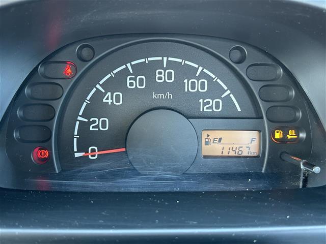 キャリイトラック ＫＸ　ワンオーナー　保証書　取扱説明書　記録簿　リモコンキー　衝突軽減ブレーキ　ヘッドライトレベライザー　フォグライト　ドアバイザー　４ＷＤ　パワーウィンドウ　ＭＴ車（7枚目）