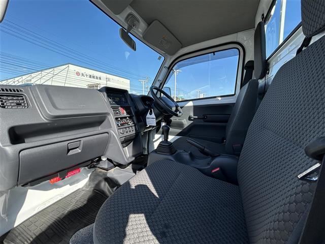 キャリイトラック ＫＸ　ワンオーナー　保証書　取扱説明書　記録簿　リモコンキー　衝突軽減ブレーキ　ヘッドライトレベライザー　フォグライト　ドアバイザー　４ＷＤ　パワーウィンドウ　ＭＴ車（23枚目）