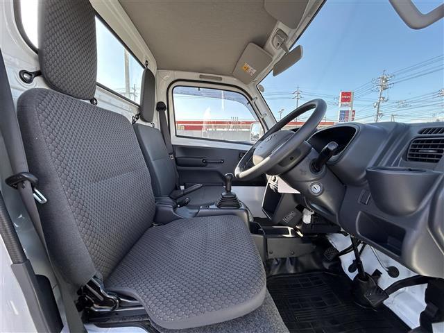 キャリイトラック ＫＸ　ワンオーナー　保証書　取扱説明書　記録簿　リモコンキー　衝突軽減ブレーキ　ヘッドライトレベライザー　フォグライト　ドアバイザー　４ＷＤ　パワーウィンドウ　ＭＴ車（24枚目）