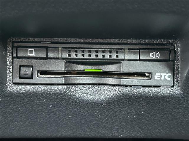 プリウス Aツーリングセレクション ☆禁煙車☆純正SDナビ☆バックカメラ☆衝突被害軽減ブレーキ☆パーキングアシスト☆レーダークルーズコントロール☆ブラインドスポットモニター☆シートヒーター☆ETC☆社外エアロ(13枚目)