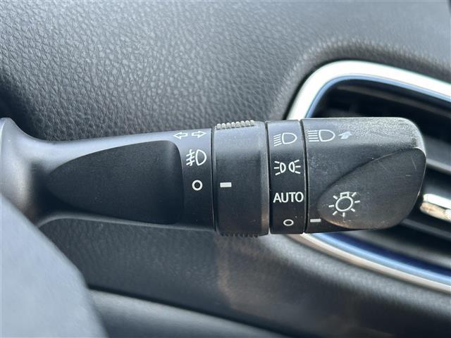 プリウス Aツーリングセレクション ☆禁煙車☆純正SDナビ☆バックカメラ☆衝突被害軽減ブレーキ☆パーキングアシスト☆レーダークルーズコントロール☆ブラインドスポットモニター☆シートヒーター☆ETC☆社外エアロ(23枚目)