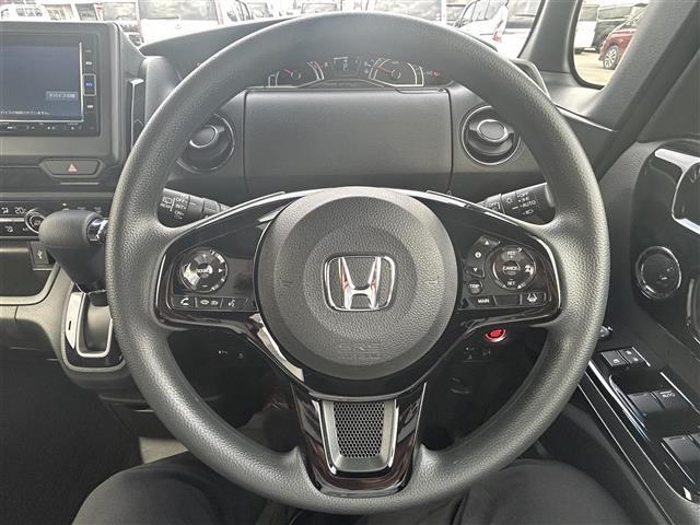 N-BOXカスタム L 純正ナビ 両側パワスラ バックカメラ 前後ドラレコ クリアランスソナー 衝突軽減 横滑り防止装置 レーダークルコン レーンキープアシスト オートライト アイドリングストップ 純正AW 純正フロアマット(12枚目)