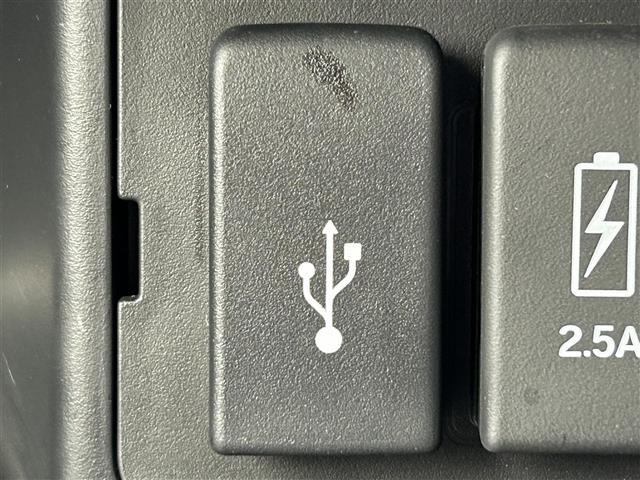 N-BOXカスタム L 純正ナビ 両側パワスラ バックカメラ 前後ドラレコ クリアランスソナー 衝突軽減 横滑り防止装置 レーダークルコン レーンキープアシスト オートライト アイドリングストップ 純正AW 純正フロアマット(21枚目)