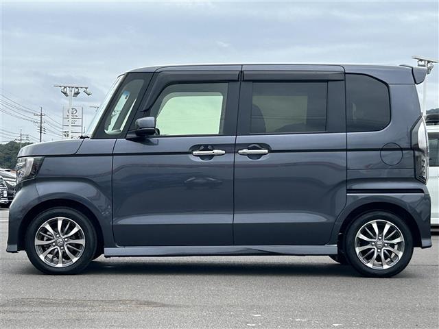 N-BOXカスタム L 純正ナビ 両側パワスラ バックカメラ 前後ドラレコ クリアランスソナー 衝突軽減 横滑り防止装置 レーダークルコン レーンキープアシスト オートライト アイドリングストップ 純正AW 純正フロアマット(36枚目)