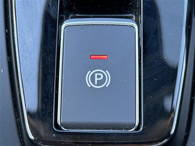 ノート X 純正ナビ 全方位カメラ ビルトインETC デジタルインナーミラー セーフティ・シールドスイッチ 電動パーキングブレーキ ブレーキホールド エマージェンシーブレーキ LEDライト 純正フロアマット(10枚目)