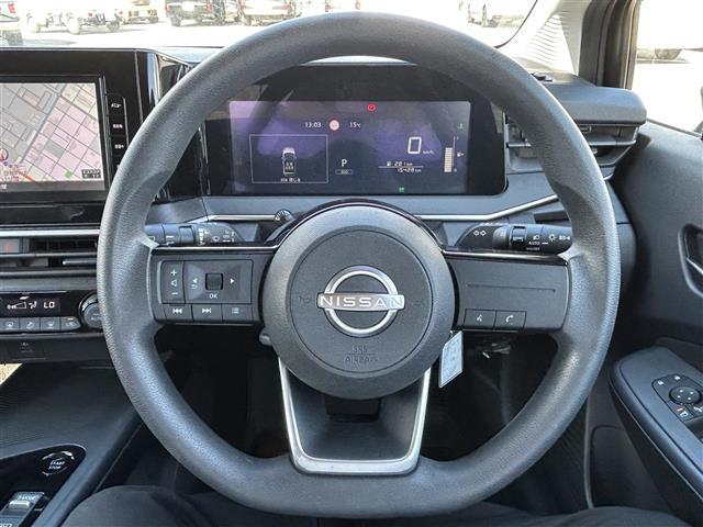 ノート X 純正ナビ 全方位カメラ ビルトインETC デジタルインナーミラー セーフティ・シールドスイッチ 電動パーキングブレーキ ブレーキホールド エマージェンシーブレーキ LEDライト 純正フロアマット(15枚目)