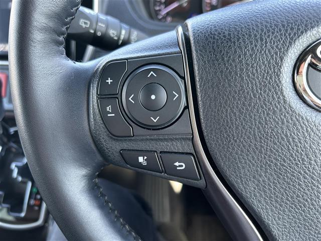 エスクァイア Ｇｉ　プレミアムパッケージ　ワンオーナー　純正１０型ナビ　純正１２．１インチフリップダウンモニター　バックカメラ　両側パワスラ　ドラレコ　ＥＴＣ　トヨタセーフティセンス　クルーズコントロール　シートヒーター　ステアリングヒーター（17枚目）