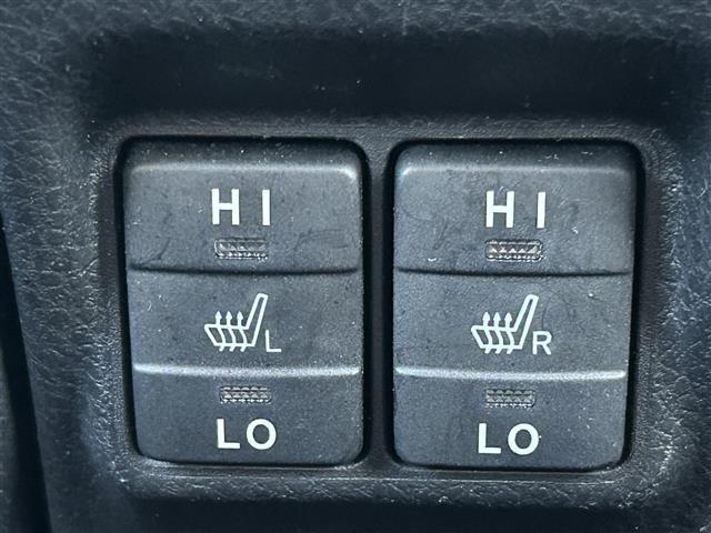 エスクァイア Ｇｉ　プレミアムパッケージ　ワンオーナー　純正１０型ナビ　純正１２．１インチフリップダウンモニター　バックカメラ　両側パワスラ　ドラレコ　ＥＴＣ　トヨタセーフティセンス　クルーズコントロール　シートヒーター　ステアリングヒーター（22枚目）