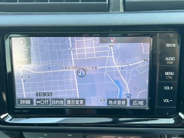 アクア G 純正ナビ バックカメラ ビルトインETC クルーズコントロール 横滑り防止装置 D/N席シートヒーター プッシュスタート スマートキー 純正フロアマット 電動格納ミラー(4枚目)