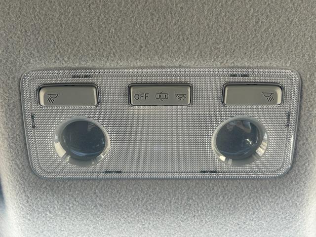 アクア G 純正ナビ バックカメラ ビルトインETC クルーズコントロール 横滑り防止装置 D/N席シートヒーター プッシュスタート スマートキー 純正フロアマット 電動格納ミラー(34枚目)