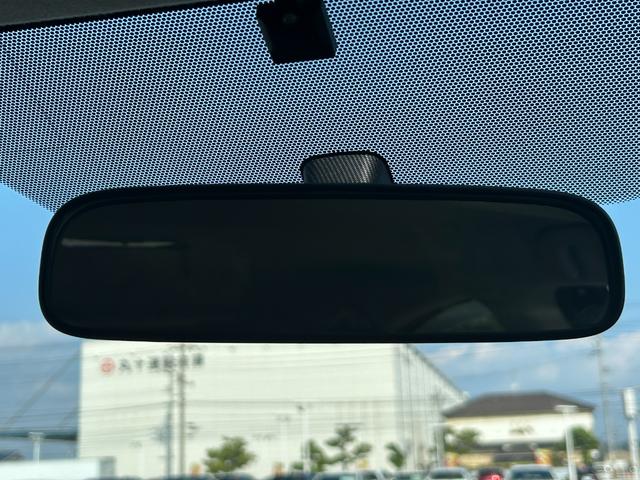 アクア G 純正ナビ バックカメラ ビルトインETC クルーズコントロール 横滑り防止装置 D/N席シートヒーター プッシュスタート スマートキー 純正フロアマット 電動格納ミラー(38枚目)