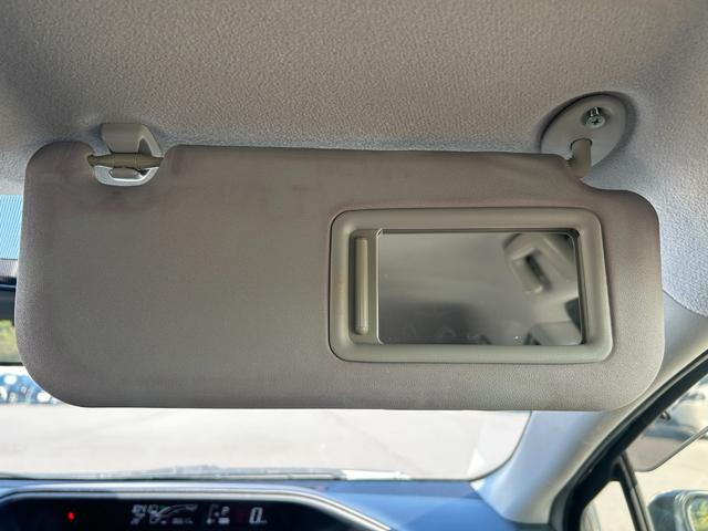 アクア G 純正ナビ バックカメラ ビルトインETC クルーズコントロール 横滑り防止装置 D/N席シートヒーター プッシュスタート スマートキー 純正フロアマット 電動格納ミラー(39枚目)