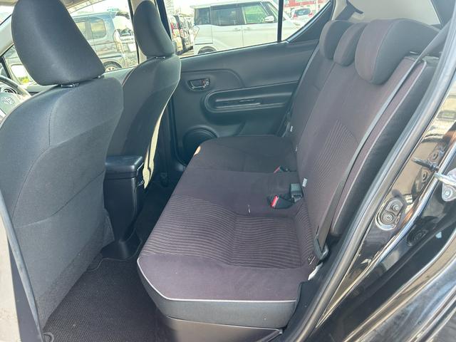 アクア G 純正ナビ バックカメラ ビルトインETC クルーズコントロール 横滑り防止装置 D/N席シートヒーター プッシュスタート スマートキー 純正フロアマット 電動格納ミラー(46枚目)