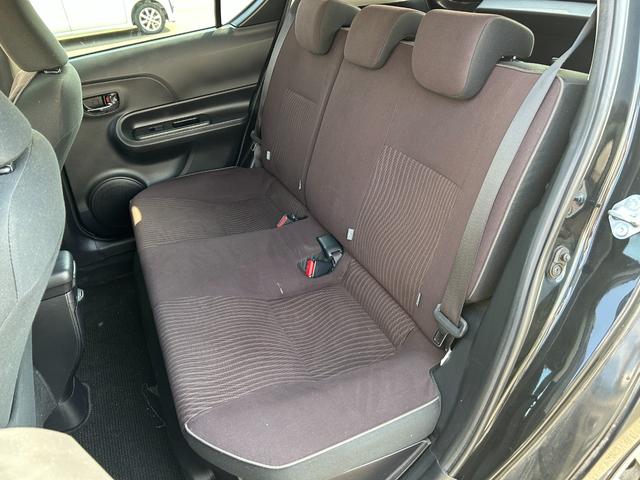 アクア G 純正ナビ バックカメラ ビルトインETC クルーズコントロール 横滑り防止装置 D/N席シートヒーター プッシュスタート スマートキー 純正フロアマット 電動格納ミラー(48枚目)